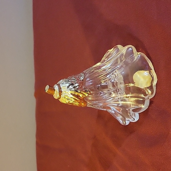 Vintage Avon Inverted Magnolia Flower Empty Perfume Bottle - Picture 2 of 4